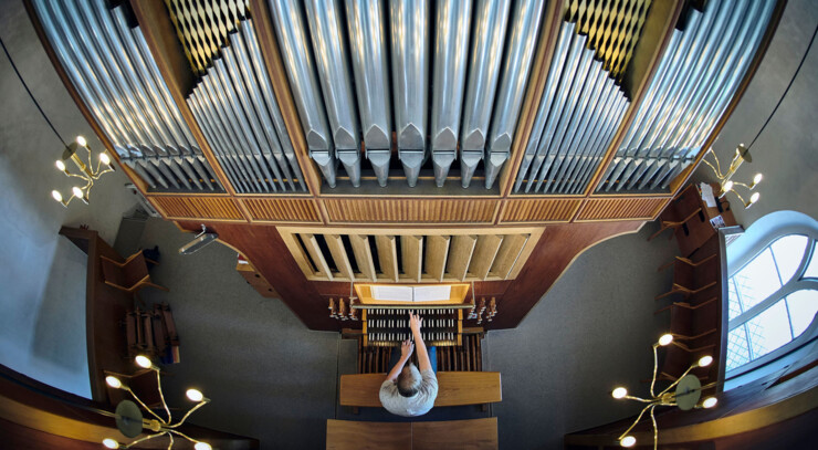 orgel i kirke